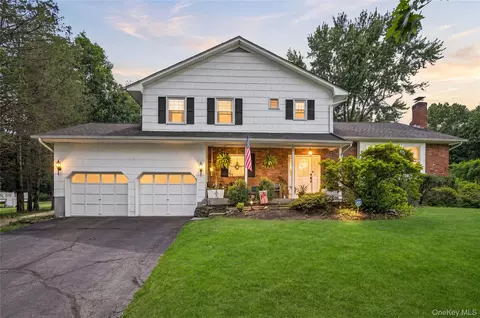 24 Ironworks Rd, Monroe, NY 10950