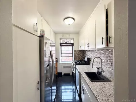 32-42 89th St #C605, East Elmhurst, NY 11369