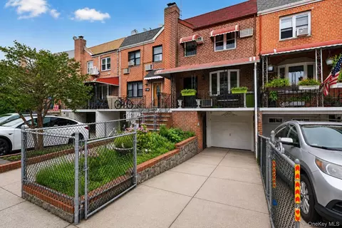 2519 76th St, New York, NY 11370