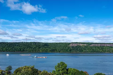 678 Warburton Ave #7I-7J, Yonkers, NY 10701