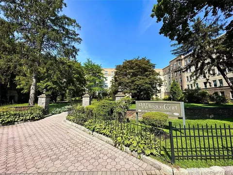 472 Gramatan Ave #5R, Mount Vernon, NY 10552