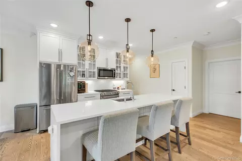 Kitchen - 45104 Silver Birch Ln, Plainview, NY 11803 photo 1 of 1