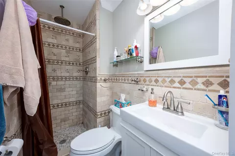 40 W 4th St #7, Patchogue, NY 11772 photo 20