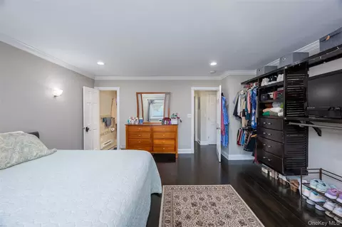 40 W 4th St #7, Patchogue, NY 11772 photo 17