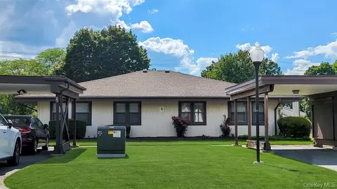 5 Devon Ct #B, Yorktown, NY 10598