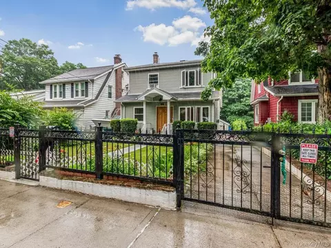 4004 Rombouts Ave, New York, NY 10466
