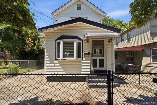 137-48 171st St, Jamaica, NY 11434