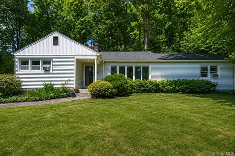 136 Pound Ridge Rd, Bedford, NY 10506
