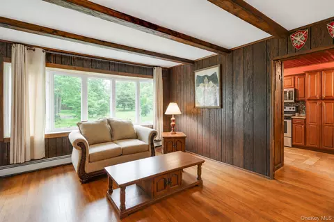 Living - 287 Munsell Rd, Brookhaven, NY 11772 photo 2 of 3
