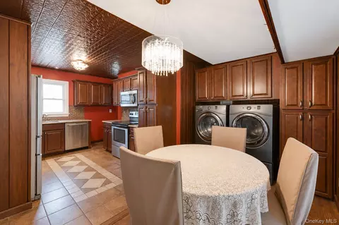 Other - 287 Munsell Rd, Brookhaven, NY 11772 photo 2 of 5
