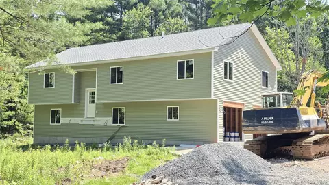 224 Rock Ridge Dr #2, Thompson, NY 12701