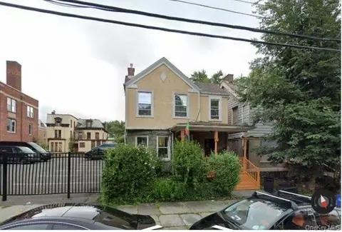 142 Chambers St, Newburgh, NY 12550