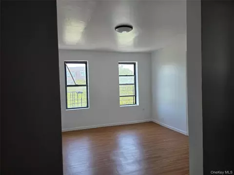 855 E 178th St #18D, New York, NY 10460 photo 4