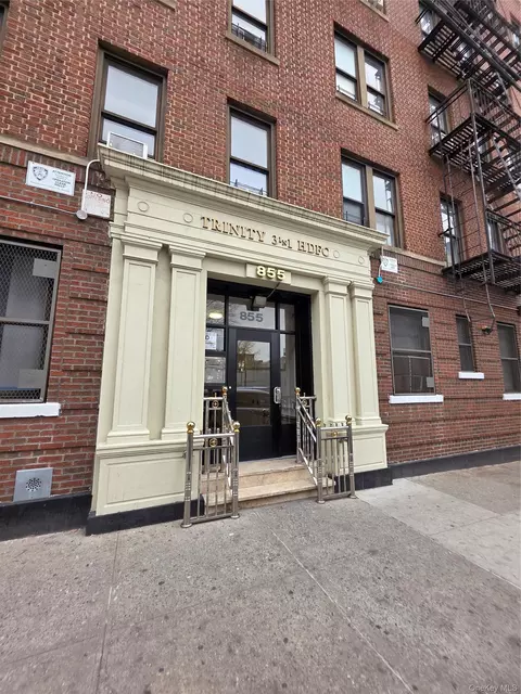855 E 178th St #18D, New York, NY 10460