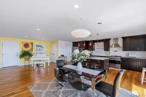 Dining - 30 Milton Rd, Babylon, NY 11702 photo 1 of 1