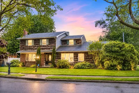 2 Bartel Dr, Greenlawn, NY 11740