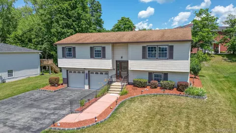 28 Wilson St, Middletown, NY 10940