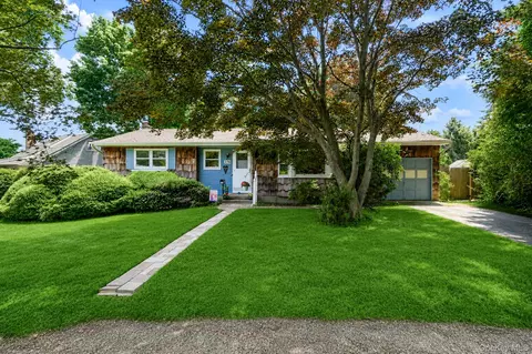 376 Moriches Rd, Saint James, NY 11780