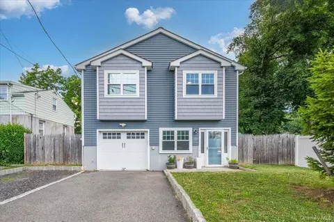 140 Winthrop Ave, Greenburgh, NY 10523