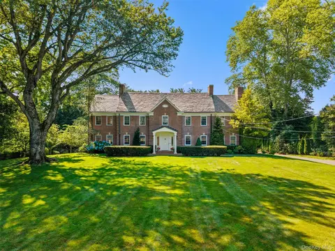5 Cooper Rd, Scarsdale, NY 10583