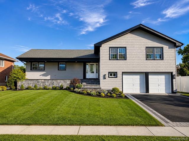 2488 Howard Rd, North Bellmore, NY 11710