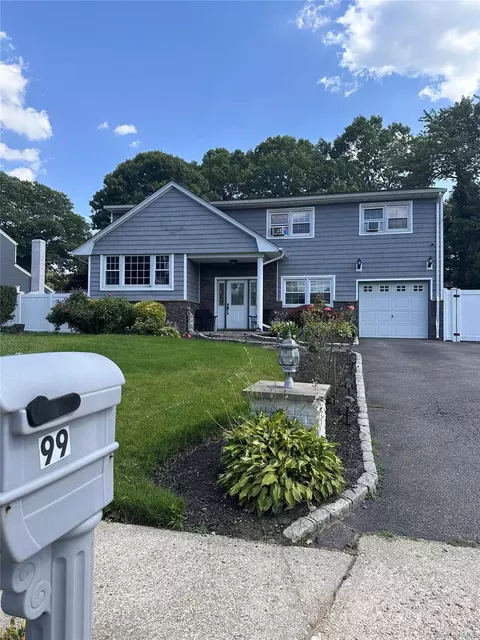 99 Schneider Ln, Hauppauge, NY 11788