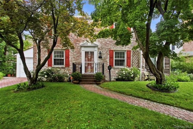 63 Aka 61 Beechwood Ter, Yonkers, NY 10705