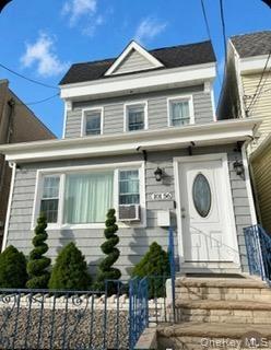 10156 103rd St, New York, NY 11416