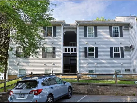 10 Lexington Hl, Monroe, NY 10926
