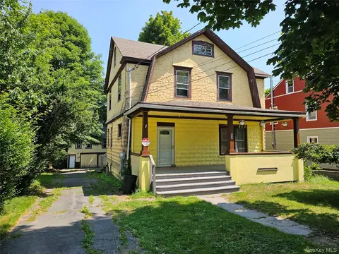 62 Clinton Ave, Thompson, NY 12701
