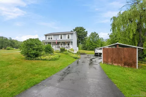 Exterior - 2 Summerset Dr, Wallkill, NY 12589 photo 14 of 17