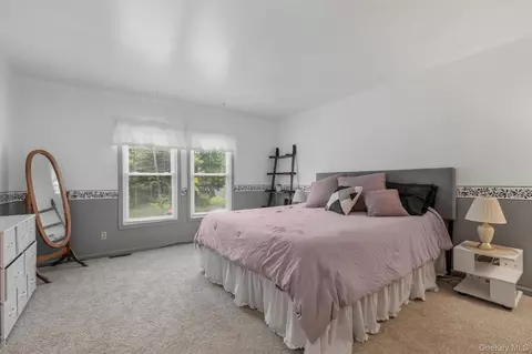 Bedroom - 2 Summerset Dr, Wallkill, NY 12589 photo 2 of 7