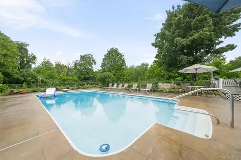 Exterior - 2 Summerset Dr, Wallkill, NY 12589 photo 8 of 17
