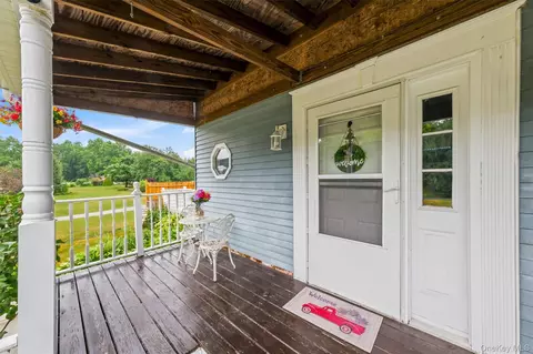 Exterior - 2 Summerset Dr, Wallkill, NY 12589 photo 15 of 17
