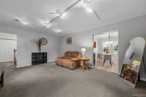 Other - 2 Summerset Dr, Wallkill, NY 12589 photo 2 of 9