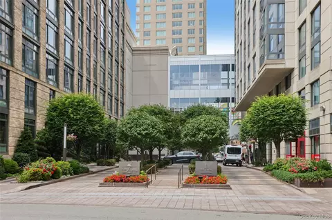25 City Pl #6C, White Plains, NY 10601
