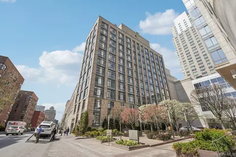25 City Pl #4B, White Plains, NY 10601