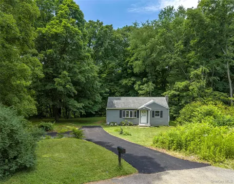 28 Birch Ter, Dover, NY 12564