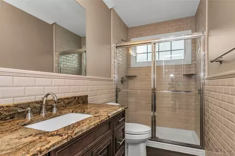 Bath - 17 Vera Ave, Plainview, NY 11803 photo 1 of 4