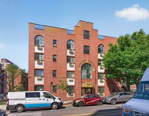 42-60 Colden St #4A, Flushing, NY 11355