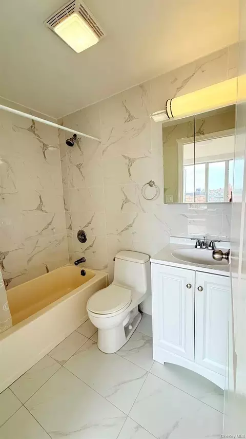 38-34 Parsons Blvd #PH-D, Flushing, NY 11354 photo 8