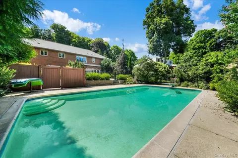 Exterior - 236 Westlake Dr, Mount Pleasant, NY 10595 photo 3 of 7