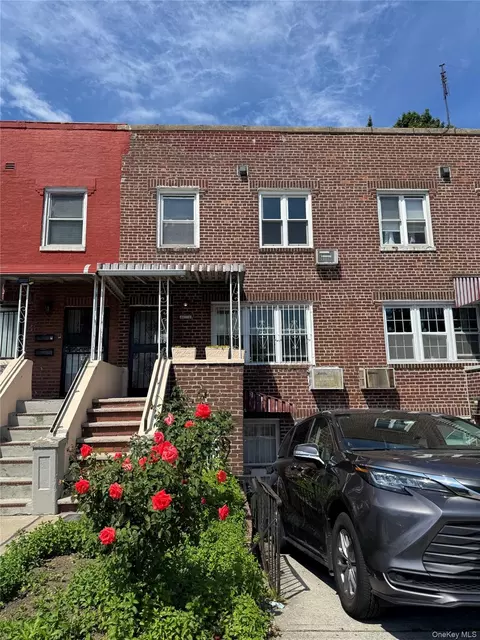 80-76 164th St, Jamaica, NY 11432