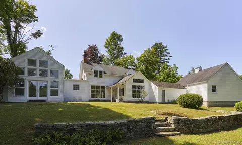 96 Wittenberg Rd, Bearsville, NY 12409