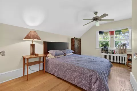 Bedroom - 96 Hooker Ave, Poughkeepsie, NY 12601 photo 4 of 7