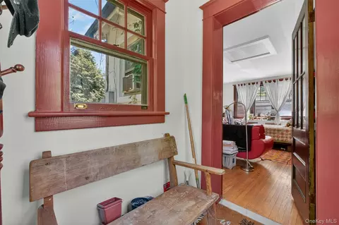 Entry Way - 96 Hooker Ave, Poughkeepsie, NY 12601 photo 6 of 10