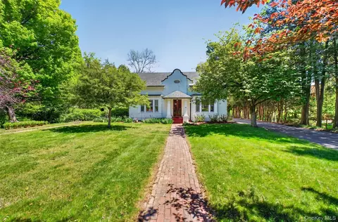 Exterior - 96 Hooker Ave, Poughkeepsie, NY 12601 photo 1 of 2