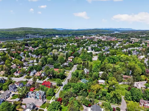 View/Area - 96 Hooker Ave, Poughkeepsie, NY 12601 photo 4 of 4