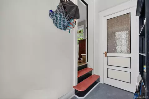 Entry Way - 96 Hooker Ave, Poughkeepsie, NY 12601 photo 4 of 10