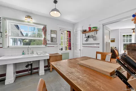 Kitchen - 96 Hooker Ave, Poughkeepsie, NY 12601 photo 3 of 3